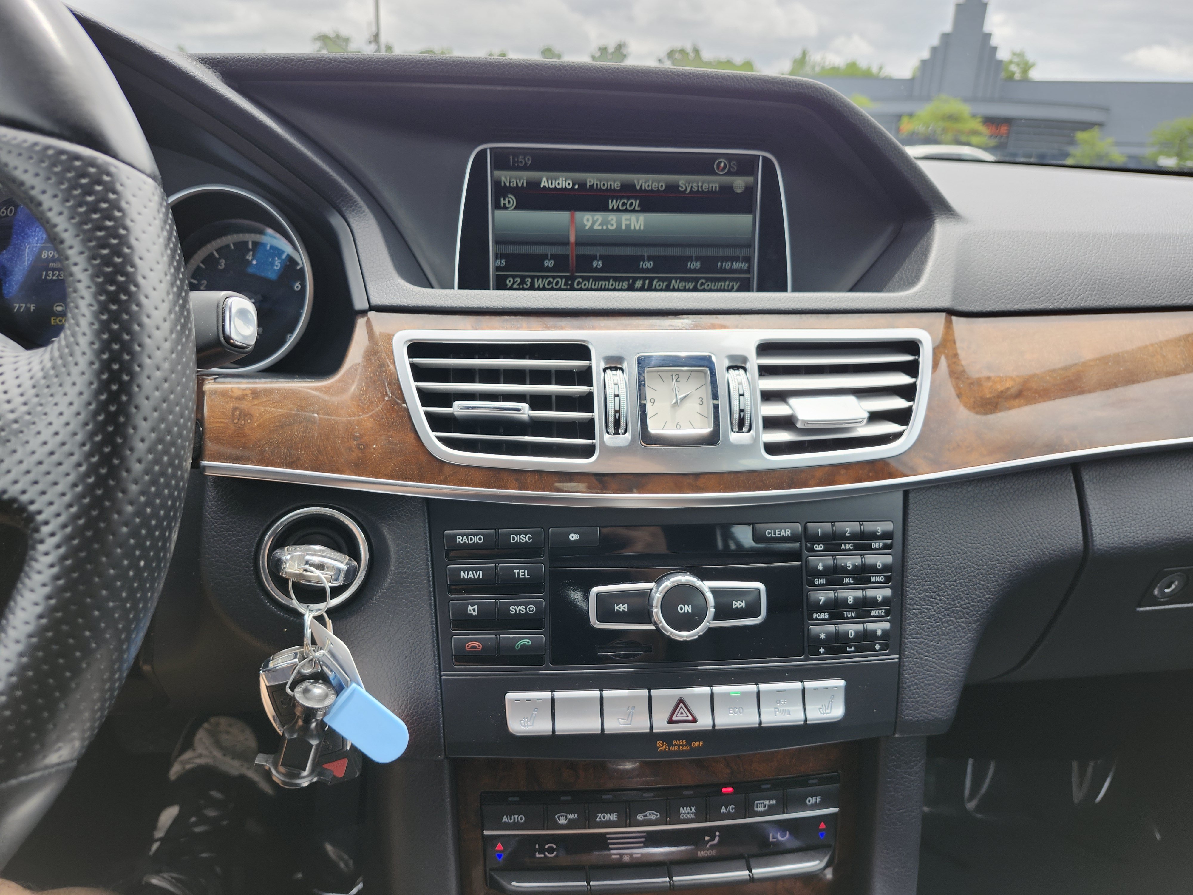 Used 2014 Mercedes-Benz E 350 4MATIC Wagon image 30