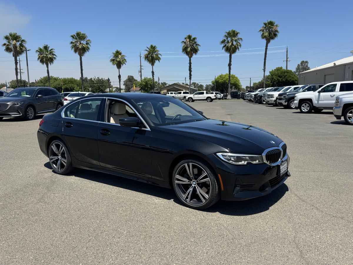 Used 2021 BMW 330i Sedan w/ Convenience Package RWD image 11