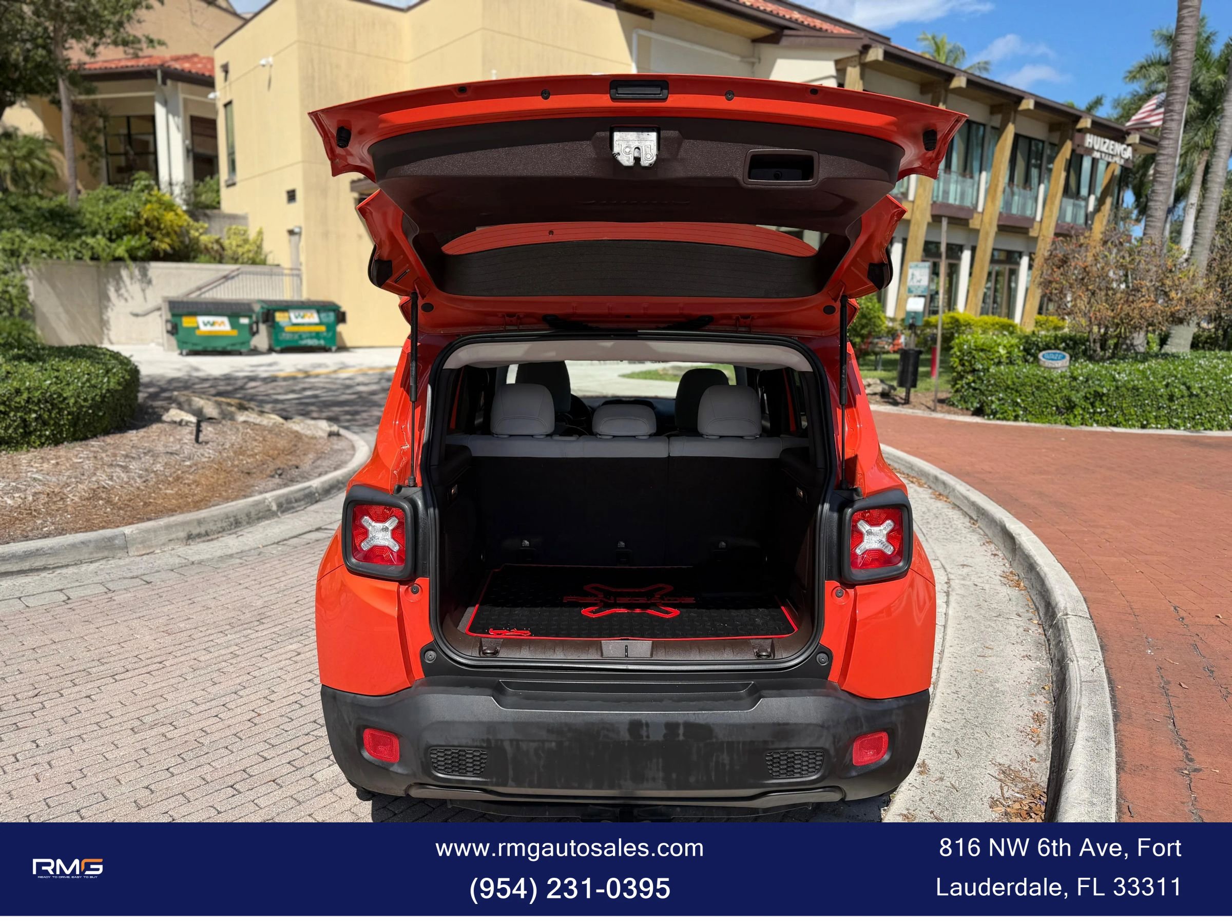 Used 2015 Jeep Renegade Latitude image 6