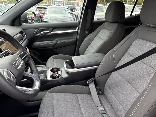 New 2027 GMC Terrain Elevation w/ Black Edition FWD image 5