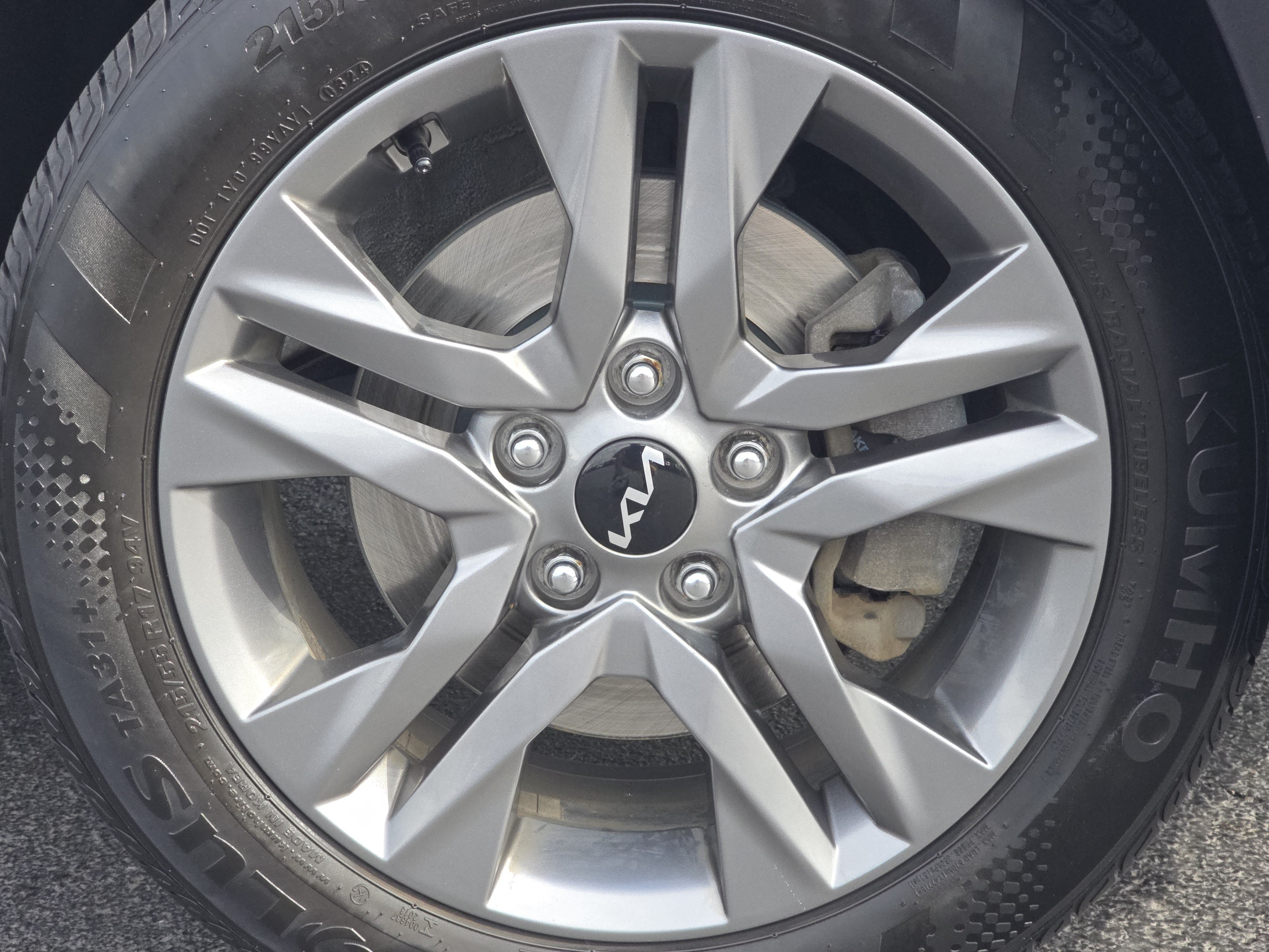 Used 2023 Kia Seltos LX AWD/4WD image 15