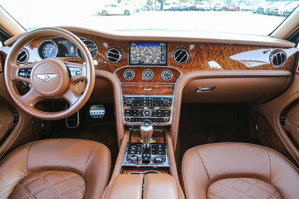 Used 2014 Bentley Mulsanne RWD image 13