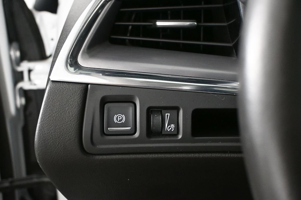 Used 2019 Cadillac XT5 Premium Luxury AWD/4WD image 9