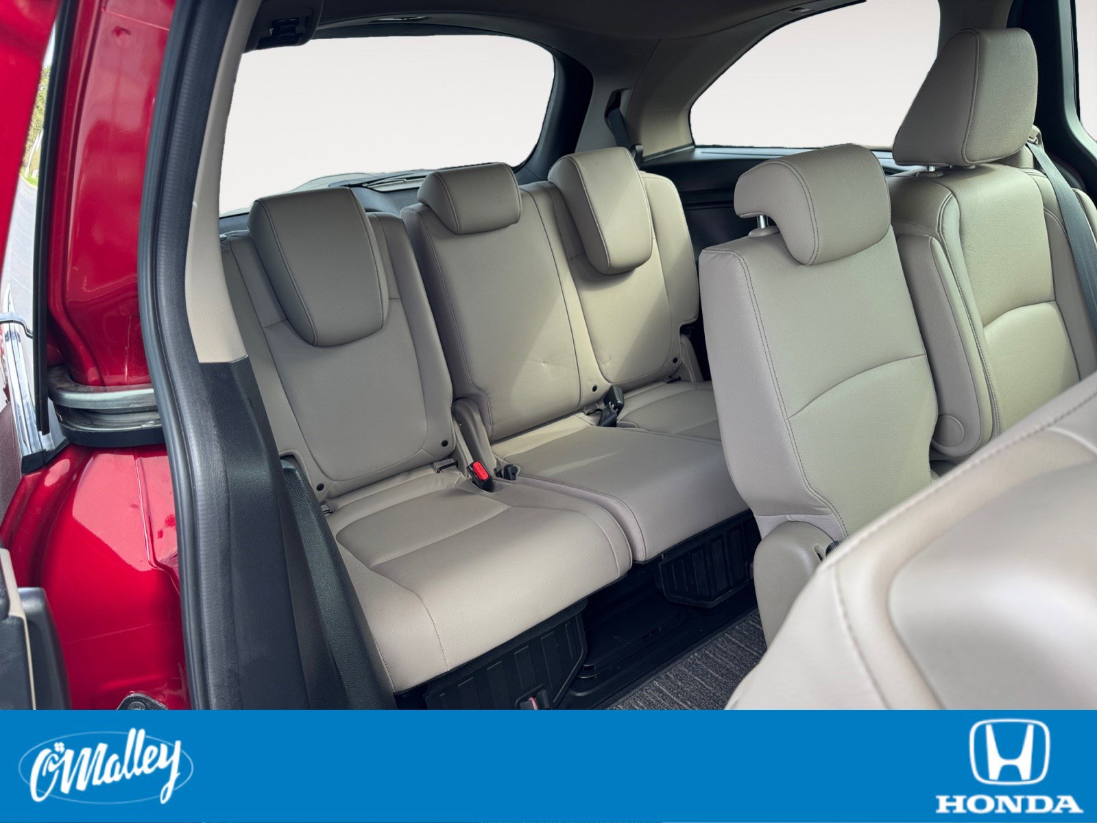 Certified 2024 Honda Odyssey EX-L image 13