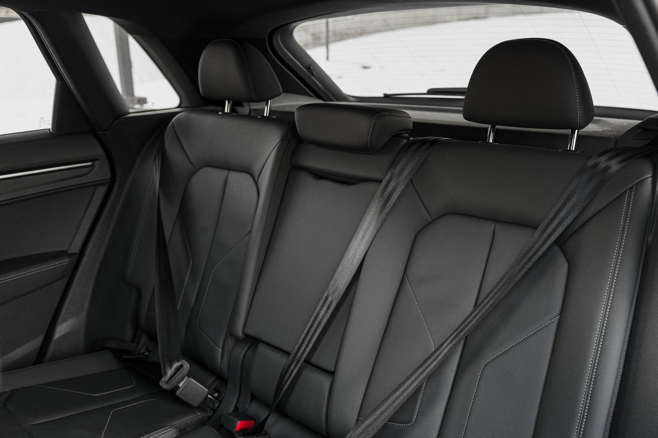 Used 2022 Audi Q3 2.0T Premium w/ Black Optic Sport Package image 22