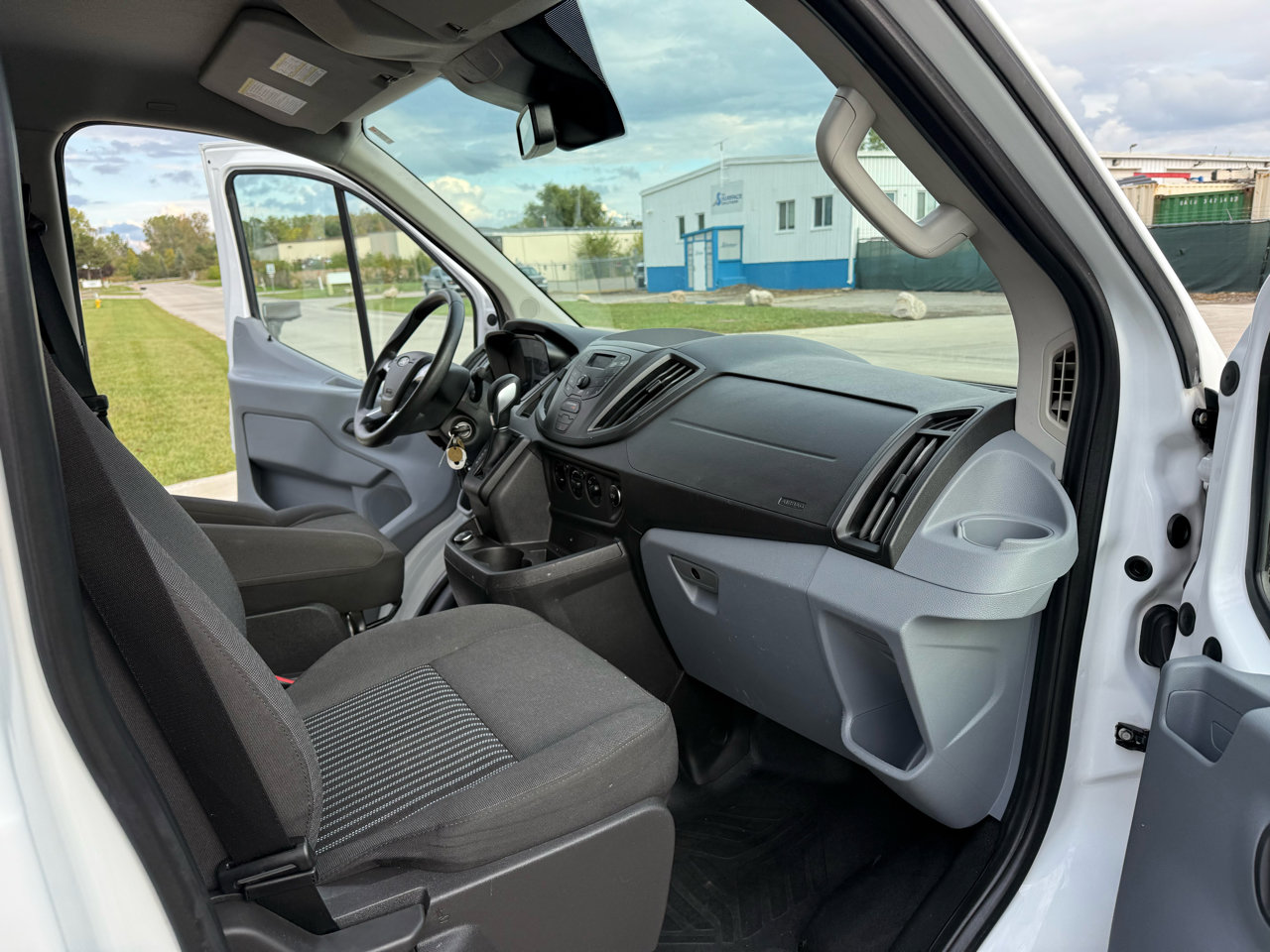 Used 2019 Ford Transit 250 130 Low Roof w/ Exterior Upgrade Package image 15