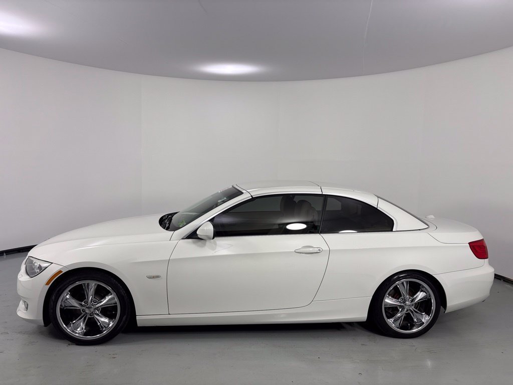 Used 2013 BMW 328i Convertible RWD image 25