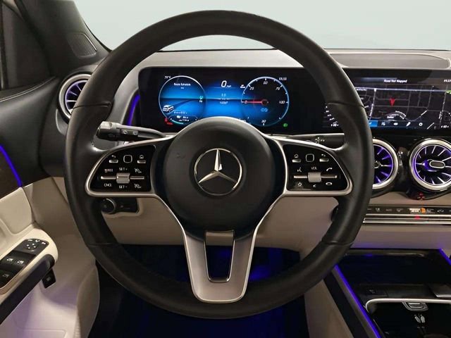 Used 2023 Mercedes-Benz EQB 300 4MATIC w/ Exclusive Package image 14
