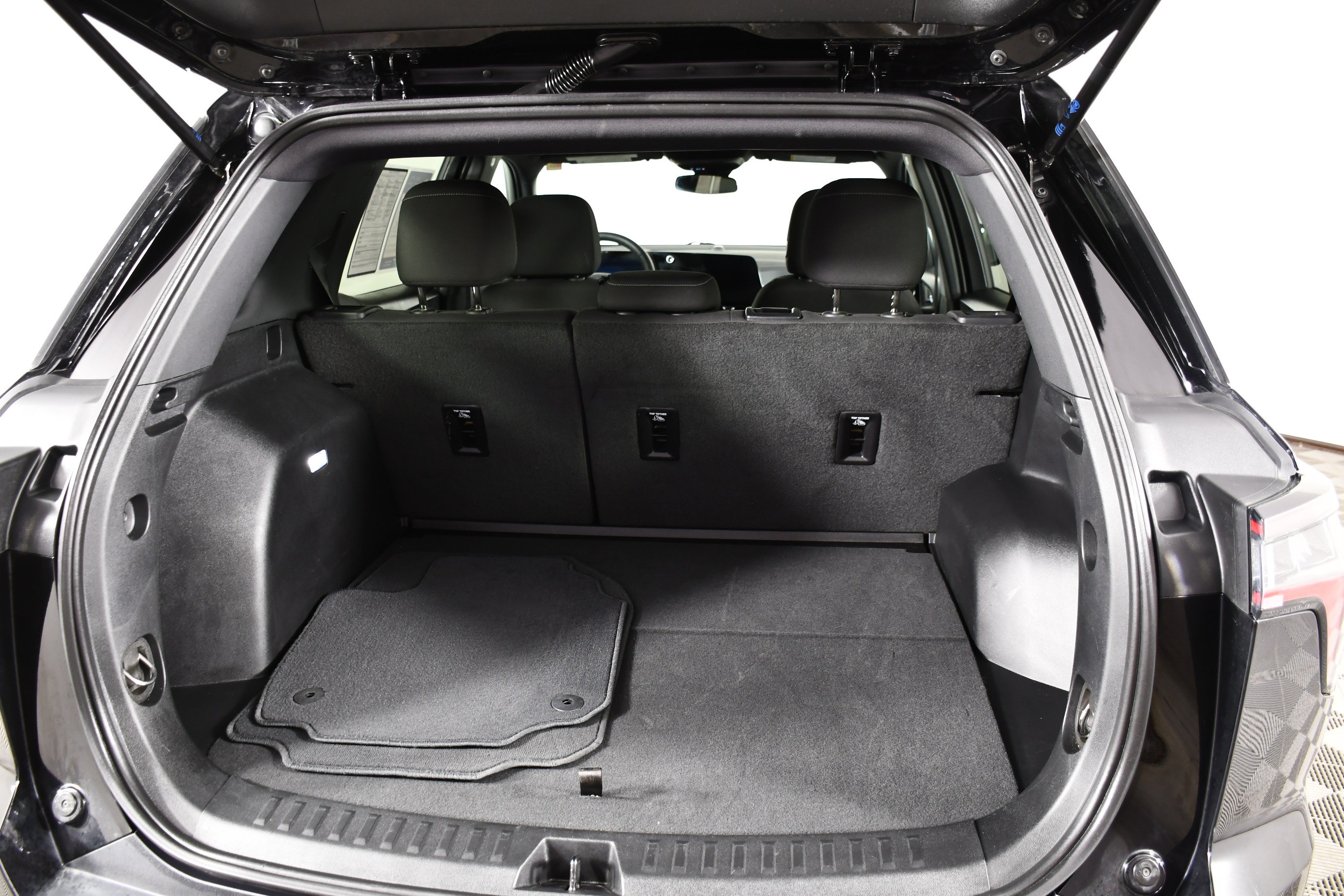 Used 2026 Chevrolet Equinox LT AWD/4WD image 49