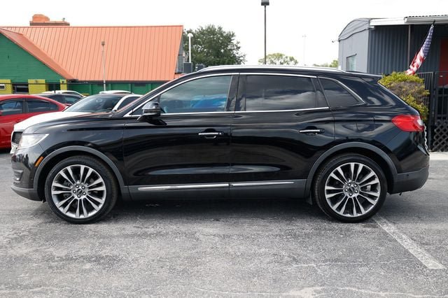 Used 2016 Lincoln MKX Reserve w/ Technology Package FWD image 4
