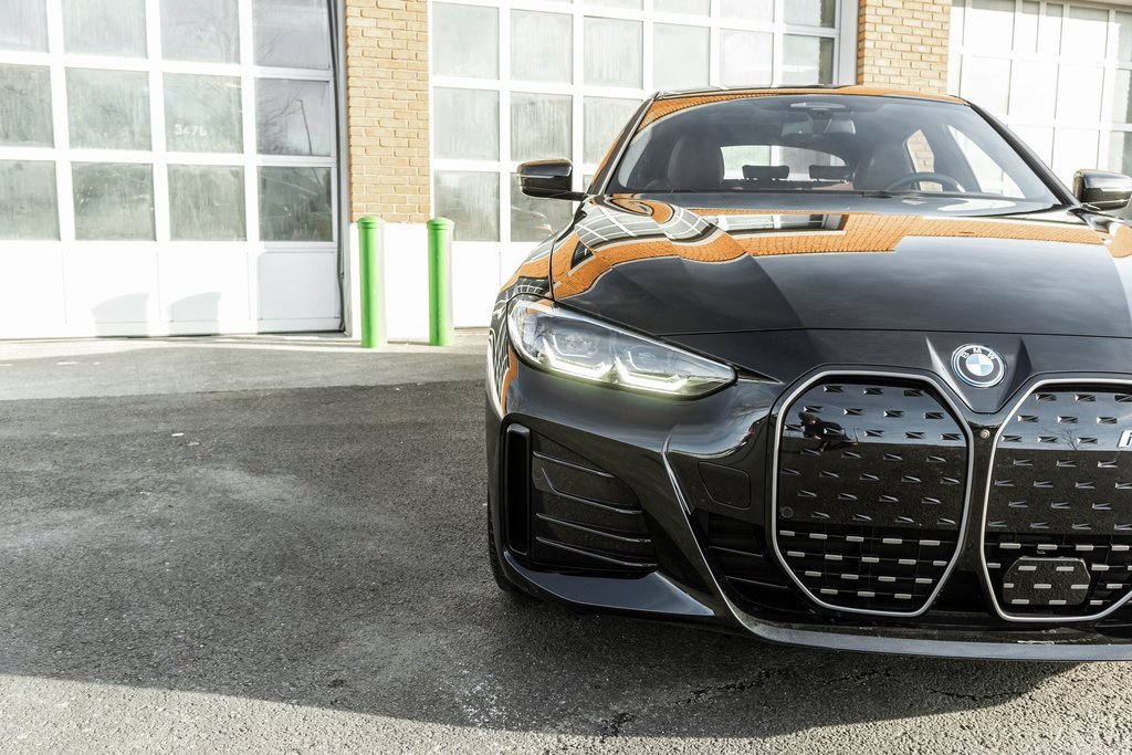 Used 2024 BMW i4 xDrive40i w/ M Sport Package image 39