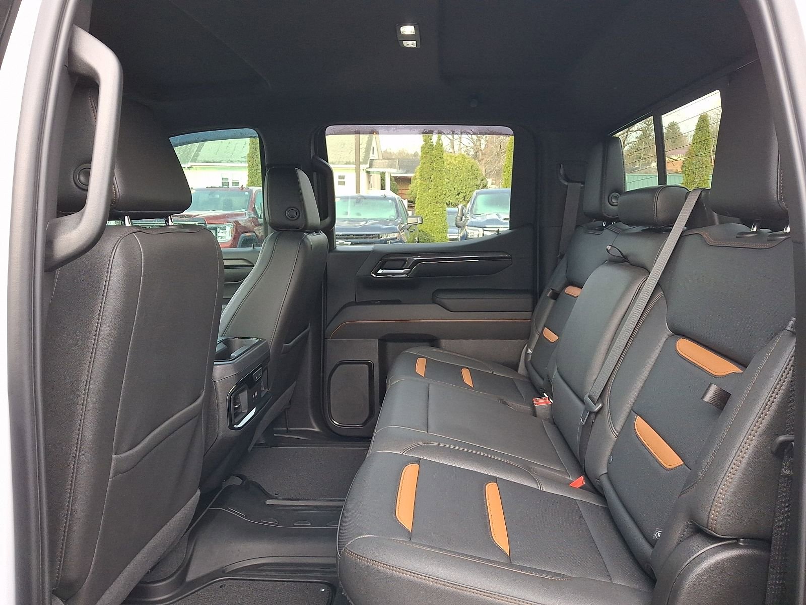 Used 2023 GMC Sierra 1500 AT4 w/ AT4 Preferred Package image 10