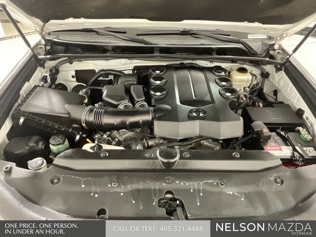 Used 2016 Toyota 4Runner SR5 AWD/4WD image 48