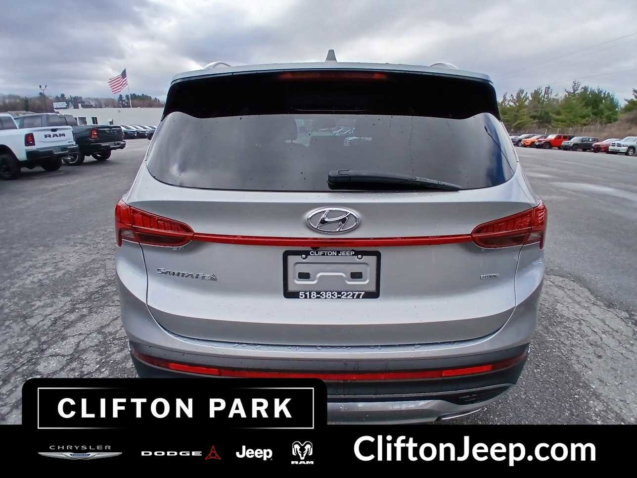 Used 2023 Hyundai Santa Fe SEL w/ Premium Package AWD/4WD image 5