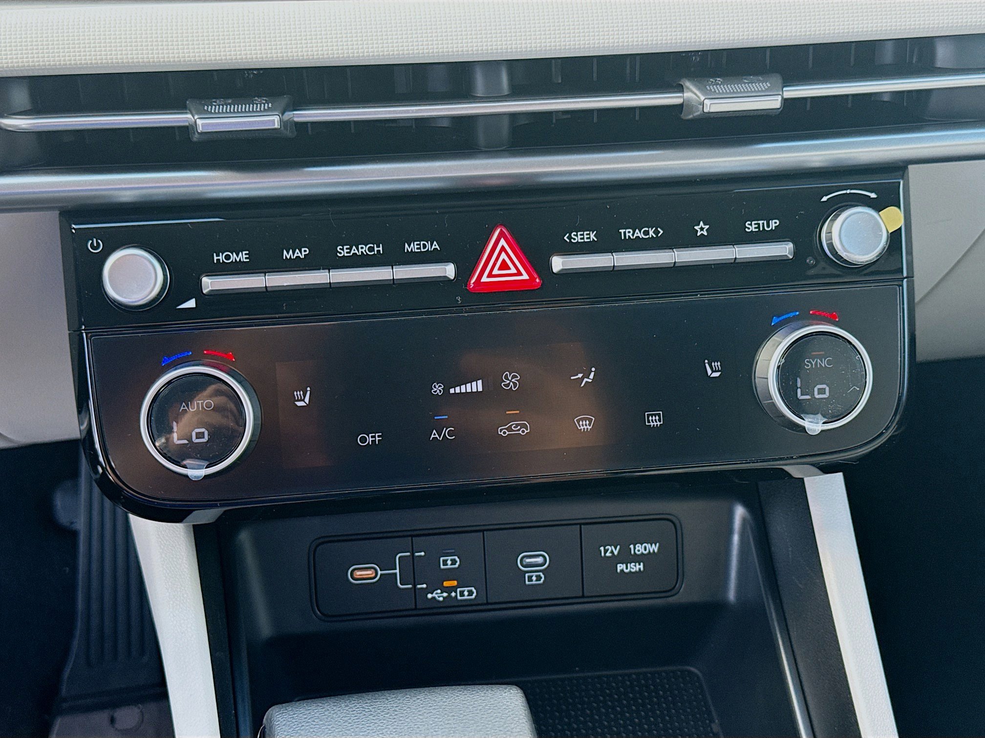 New 2026 Hyundai Tucson SEL FWD image 12