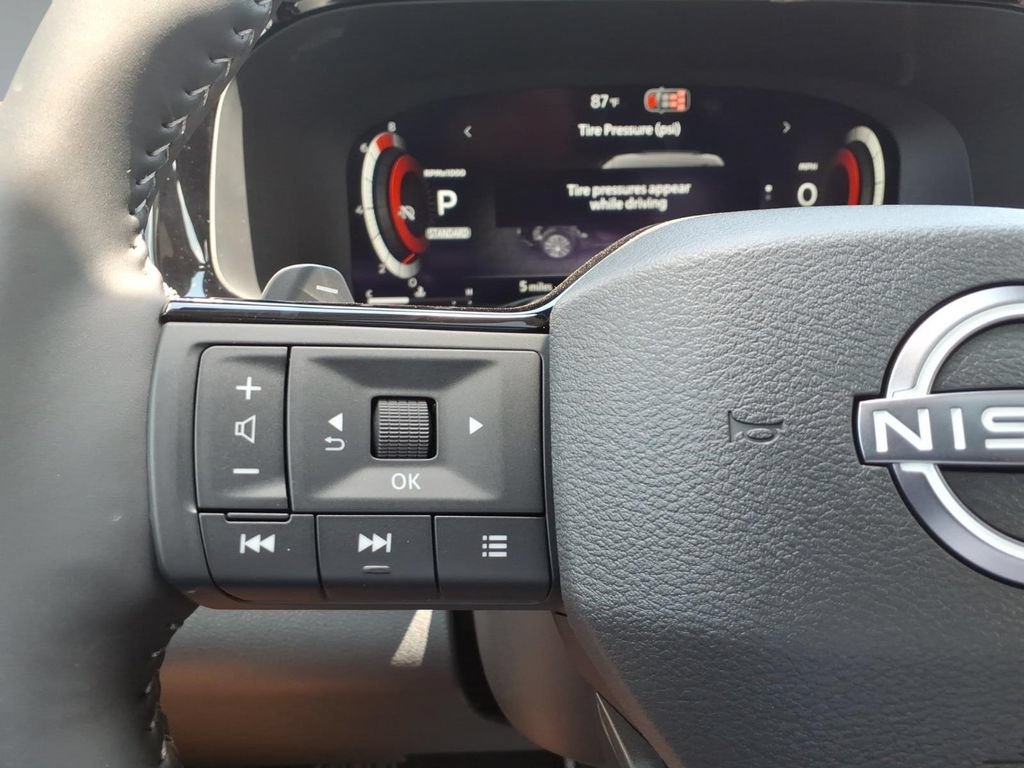 New 2026 Nissan Pathfinder SL w/ SL Premium Package FWD image 18
