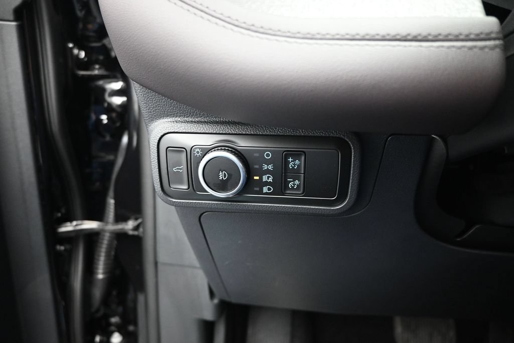 New 2026 Ford Explorer Platinum RWD image 12