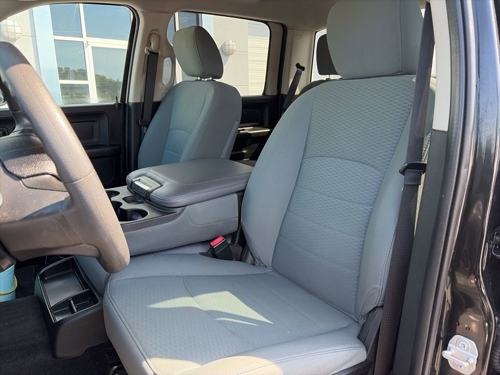 Used 2018 RAM 1500 Express w/ Express Value Package image 12