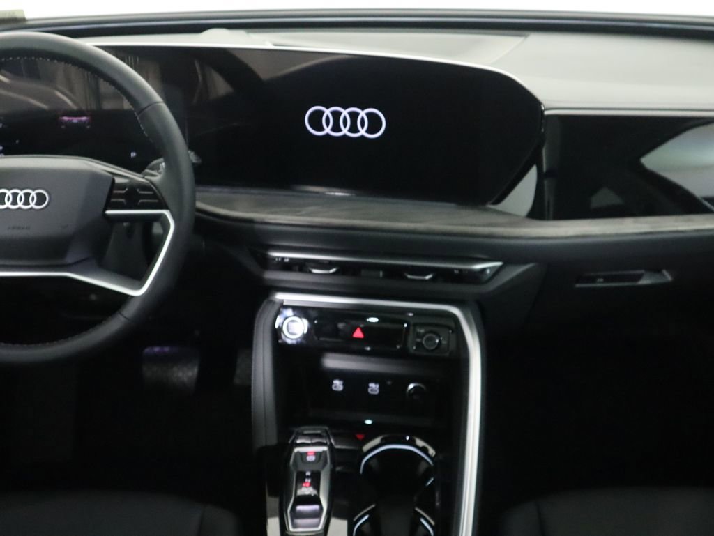 Used 2025 Audi Q5 Premium w/ Convenience Package AWD/4WD image 15