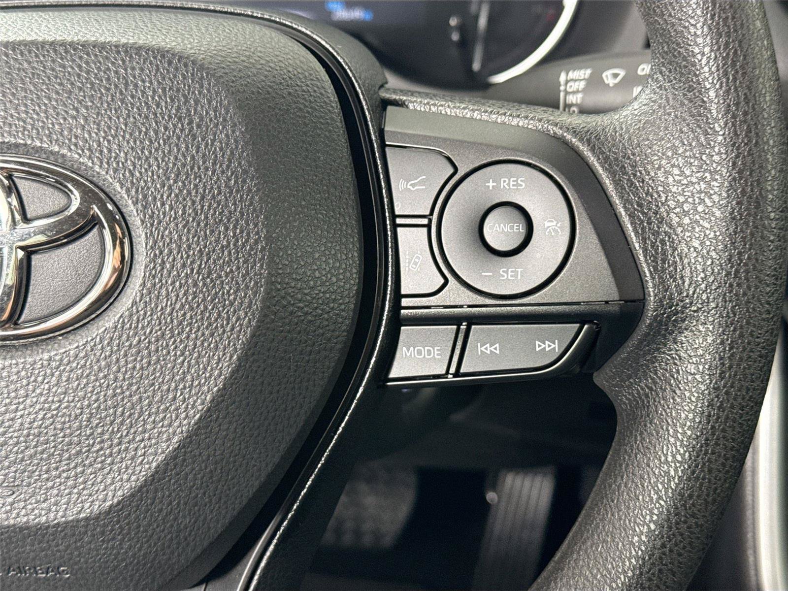 Certified 2023 Toyota RAV4 LE FWD image 17