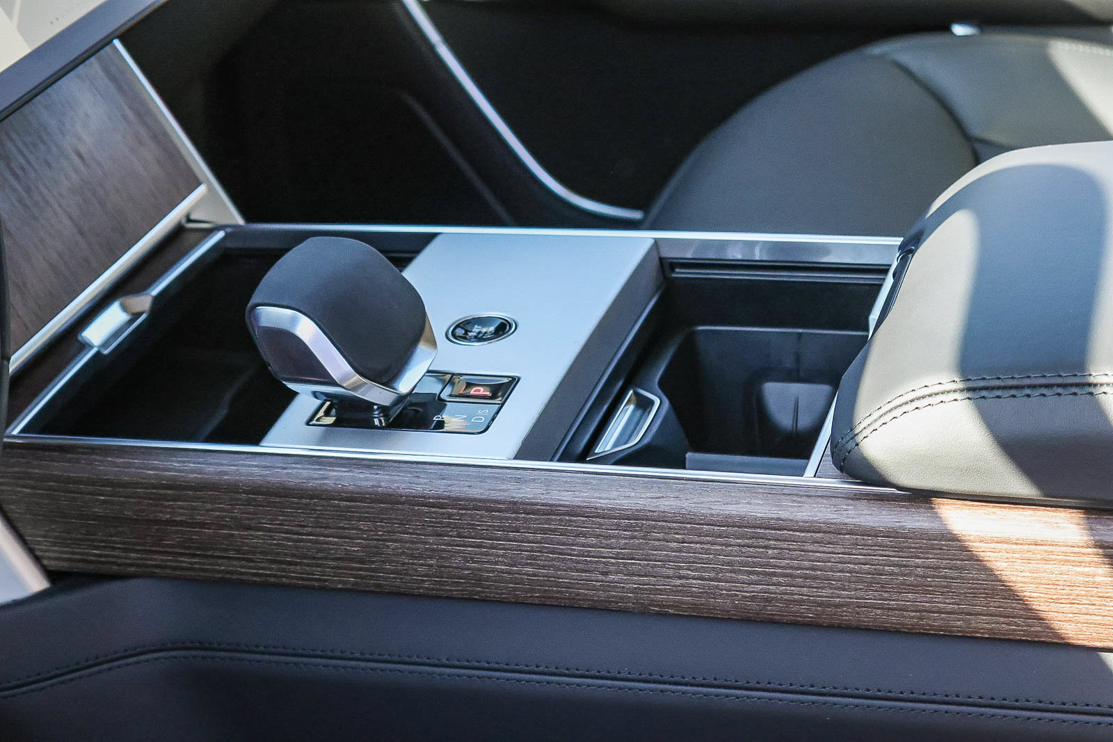 New 2026 Land Rover Range Rover SE AWD/4WD image 27