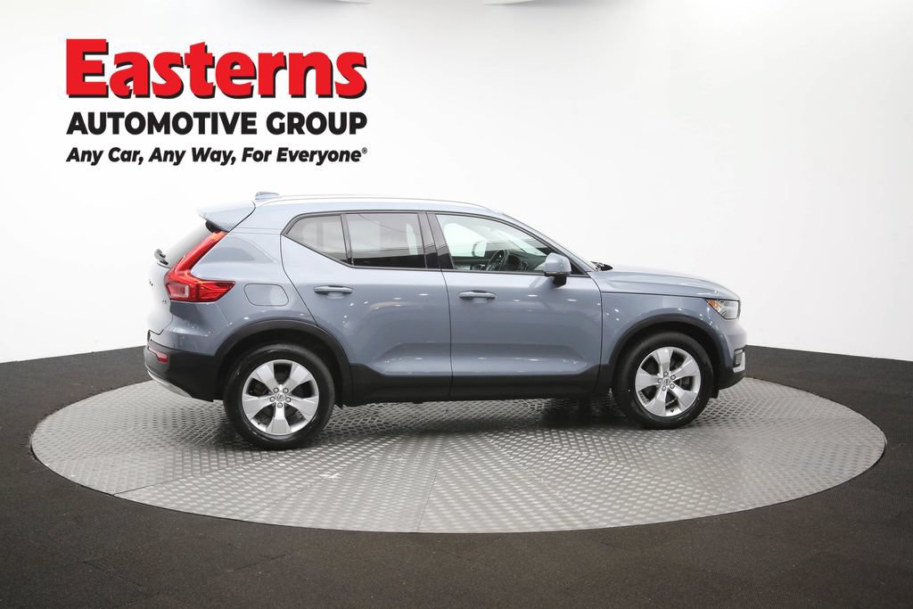 Used 2021 Volvo XC40 T4 Momentum FWD image 43