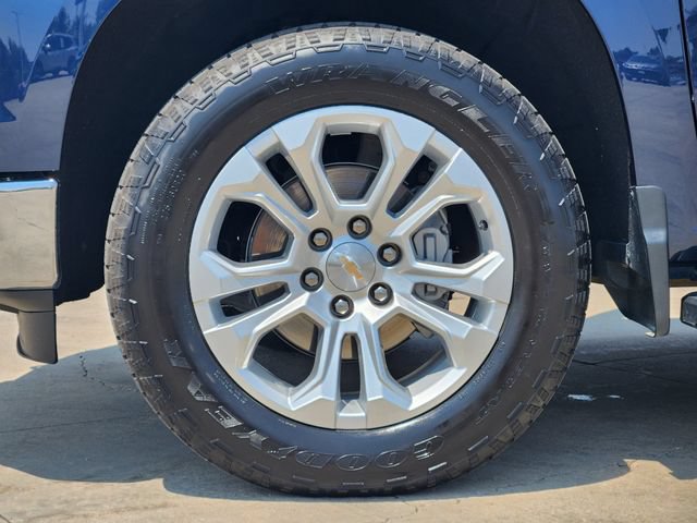 Certified 2023 Chevrolet Silverado 1500 LTZ w/ Technology Package AWD/4WD image 10