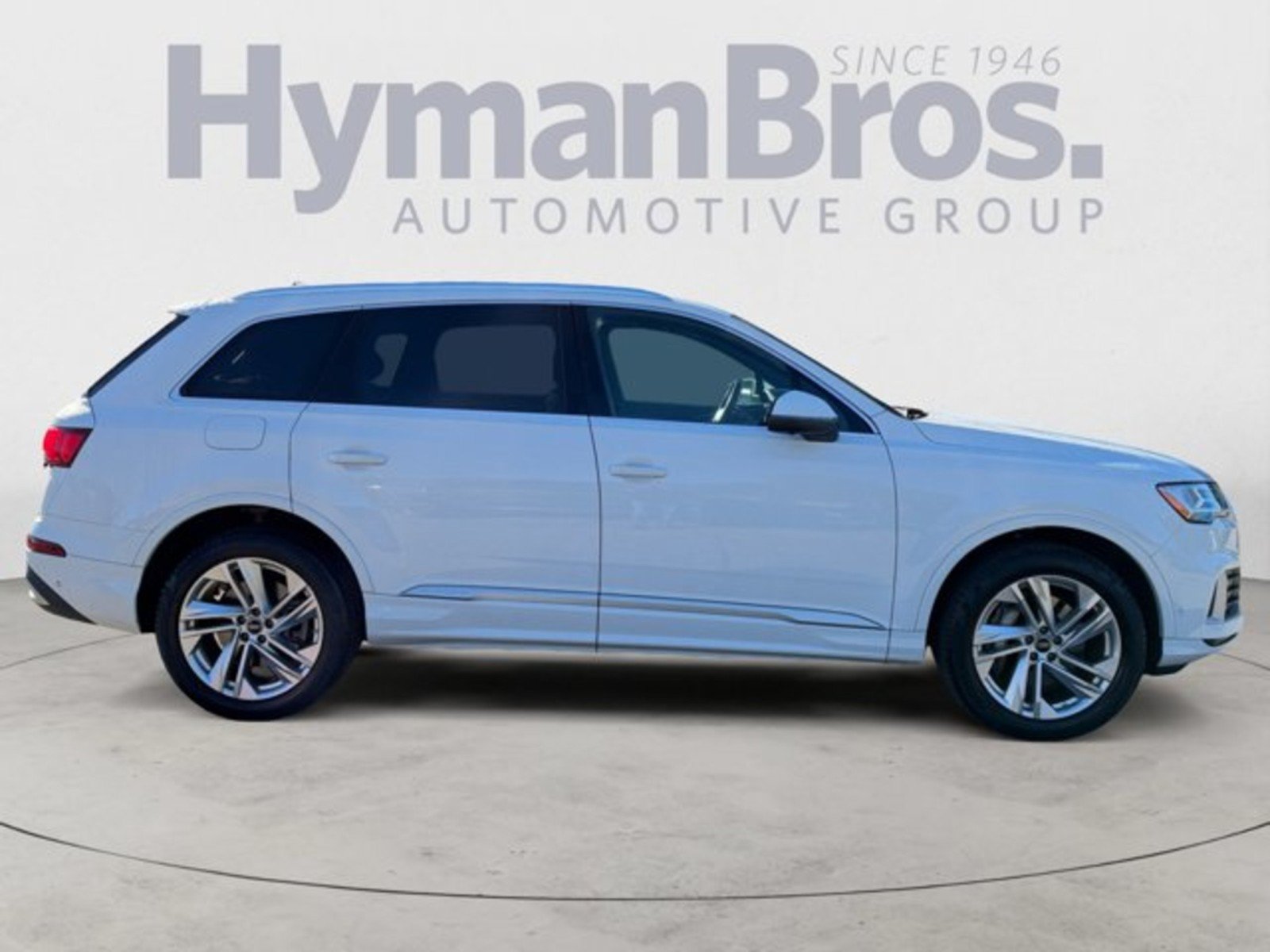 Used 2023 Audi Q7 2.0T Premium w/ Convenience Package AWD/4WD image 2