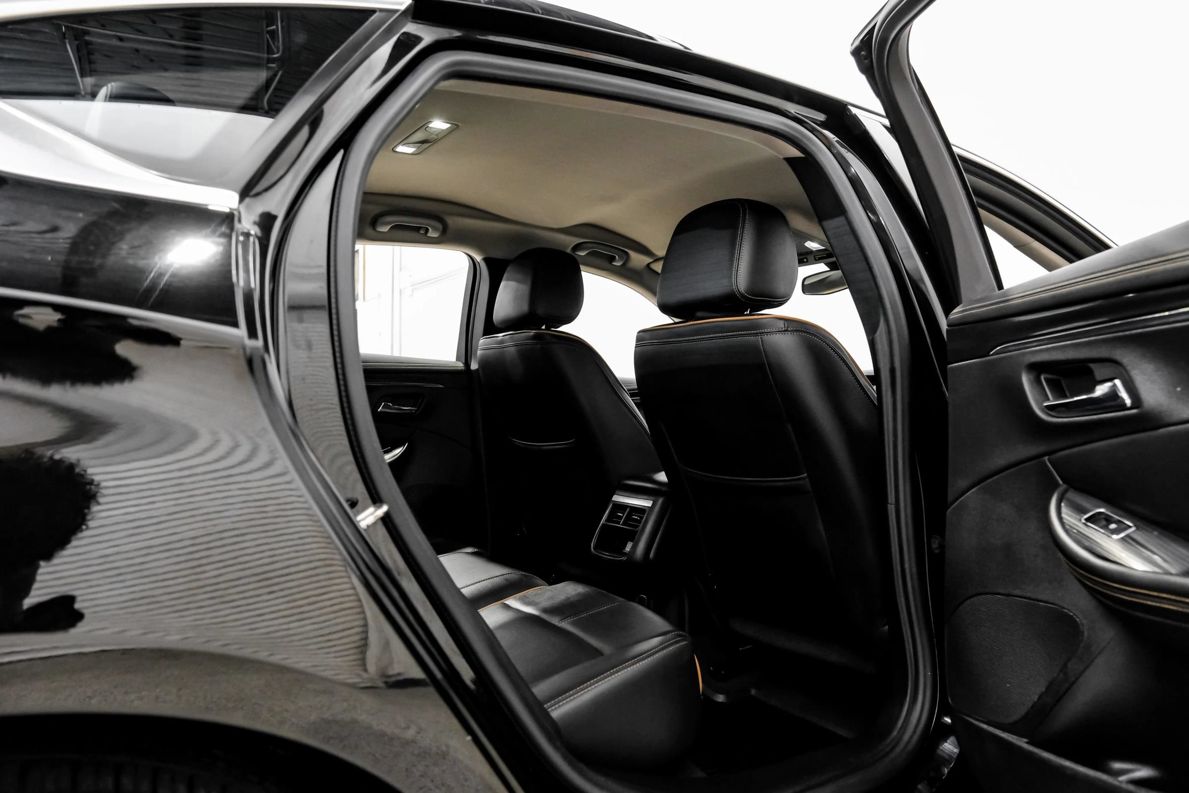 Used 2017 Chevrolet Impala Premier FWD image 44