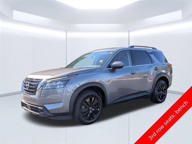 Used 2024 Nissan Pathfinder SV FWD image 5
