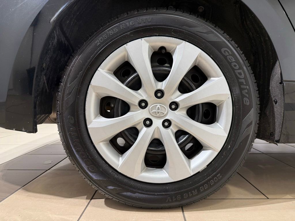 Certified 2024 Toyota Corolla LE FWD image 9