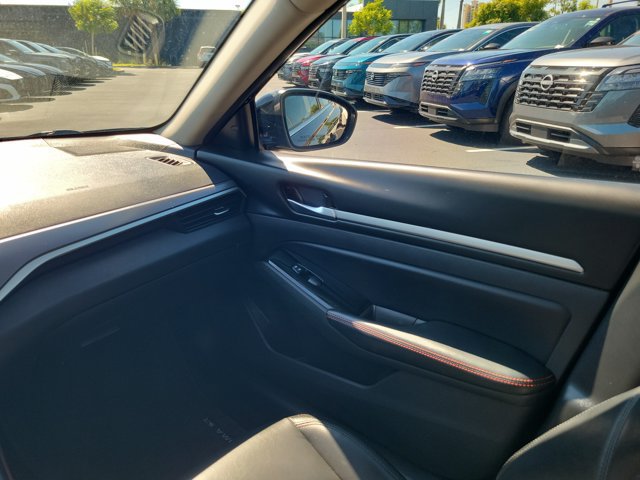 Certified 2025 Nissan Altima 2.5 SR FWD image 15