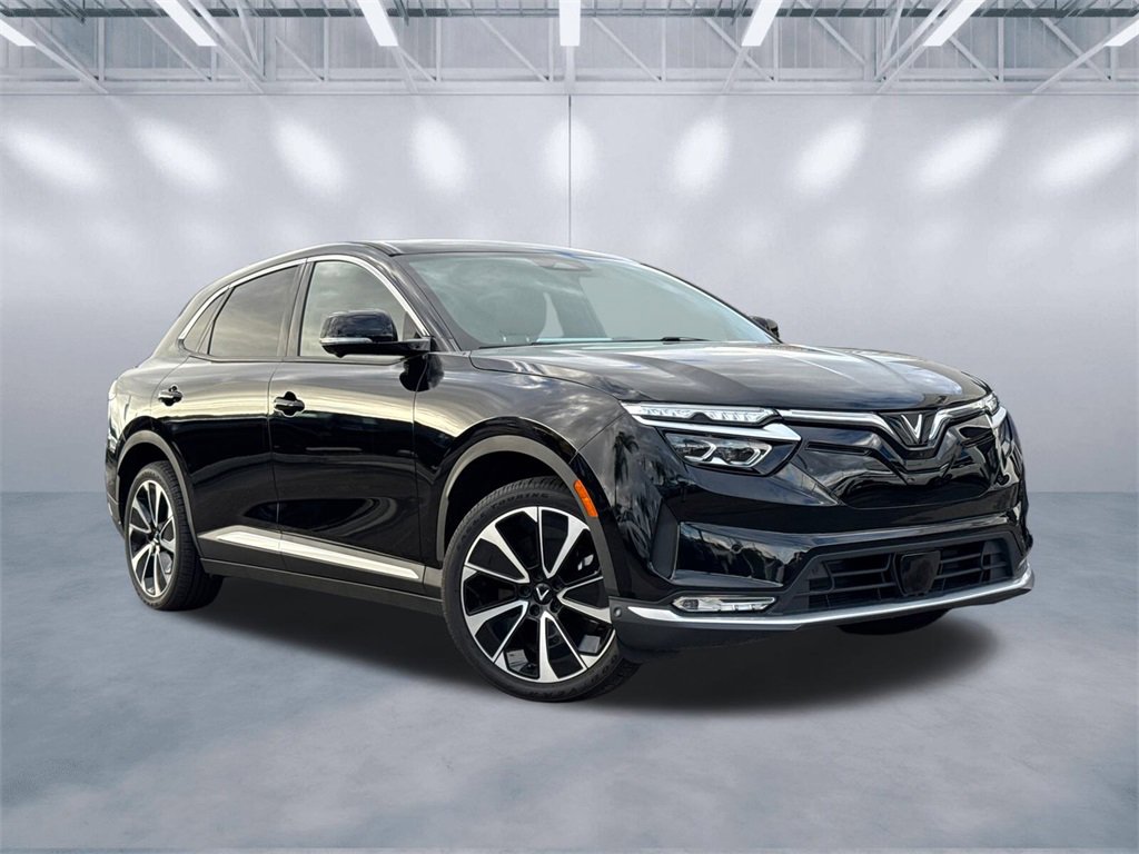 New 2025 VinFast VF 8 Plus image 1