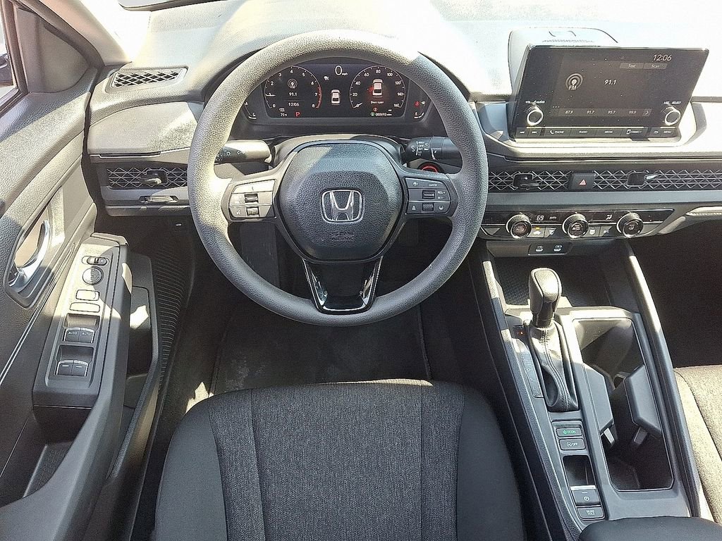 Used 2025 Honda Accord LX image 12