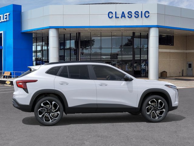 New 2026 Chevrolet Trax RS w/ Driver Confidence Package FWD image 5