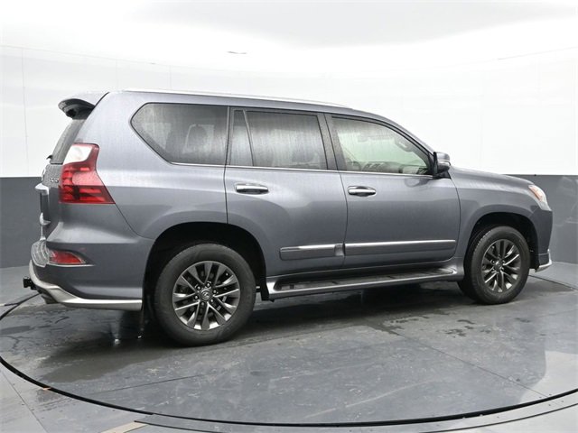 Used 2019 Lexus GX 460 image 8