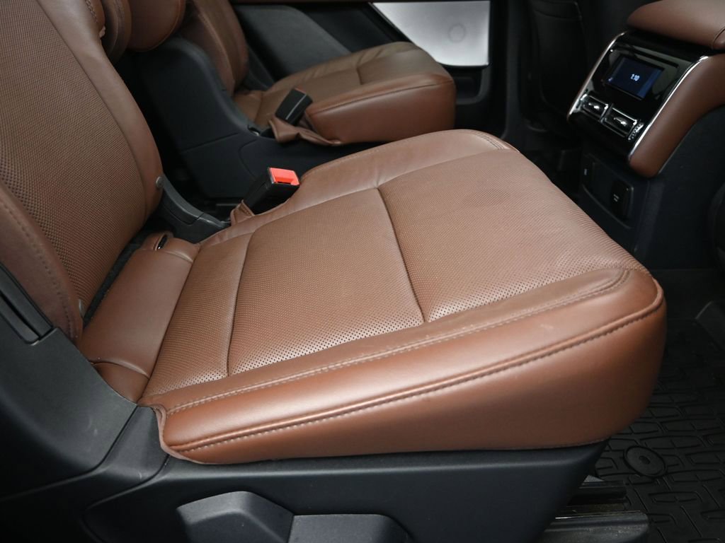 Used 2025 Lincoln Aviator Reserve w/ Equipment Group 201A image 24