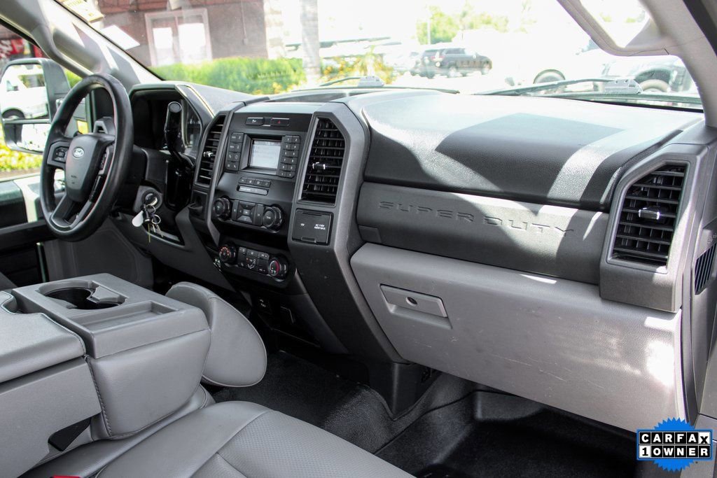 Used 2020 Ford F250 XL w/ Power Equipment Group image 27