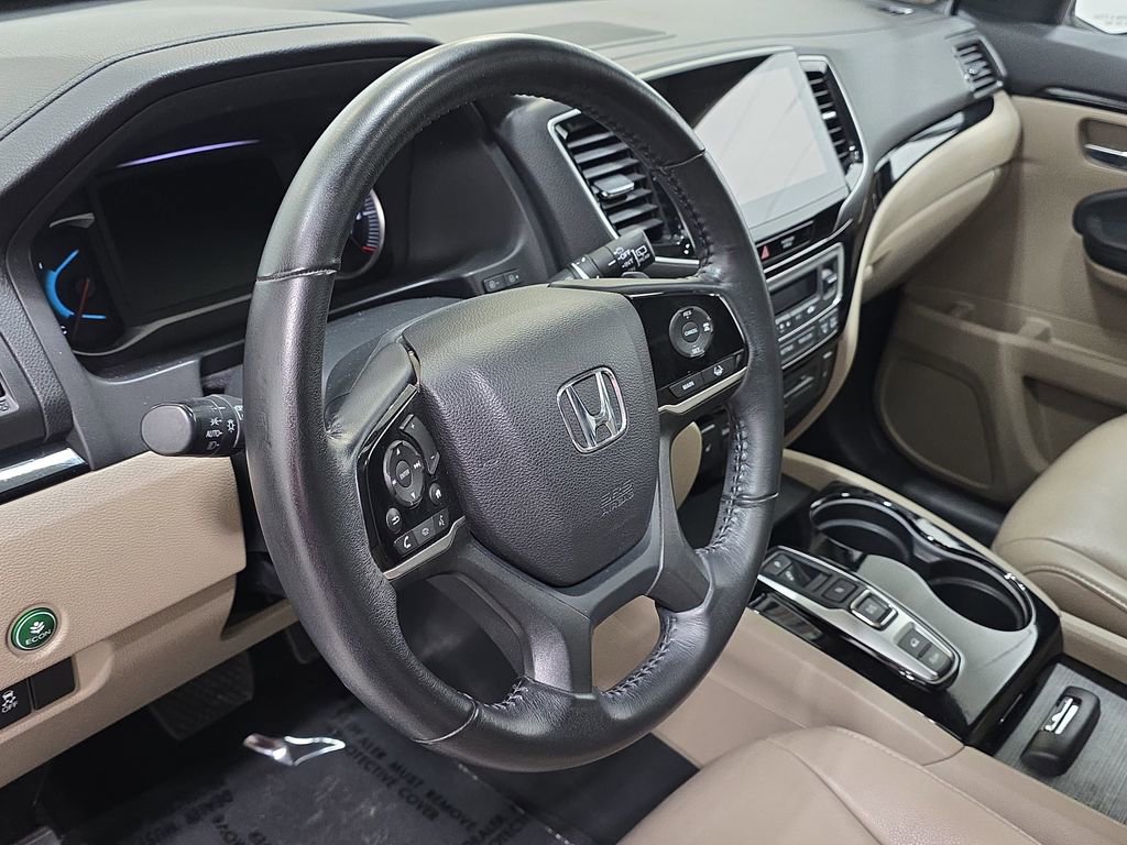 Used 2021 Honda Pilot Touring image 14