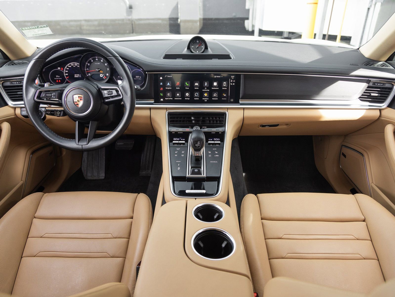 Certified 2023 Porsche Panamera 4 Platinum Edition image 12