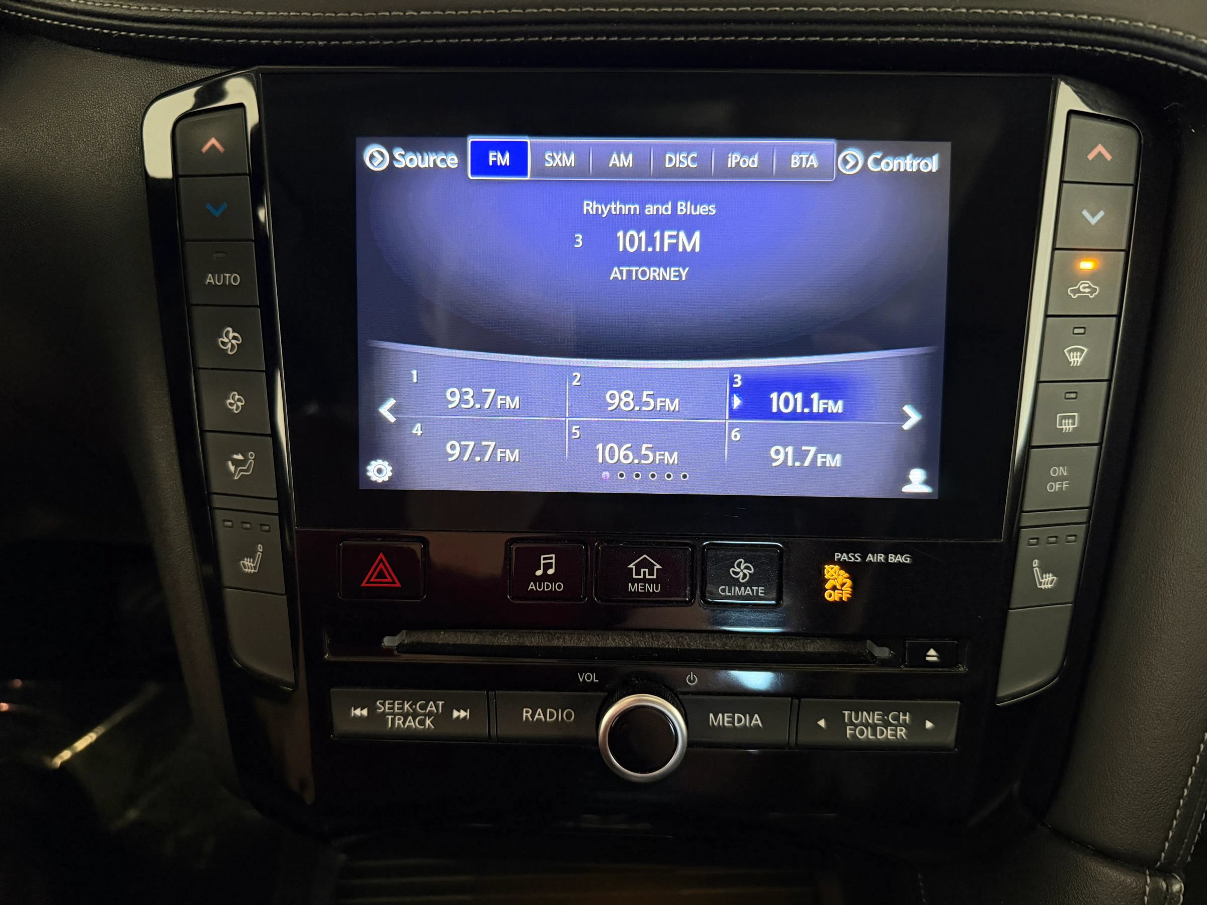 Used 2019 INFINITI QX50 Essential AWD/4WD image 25
