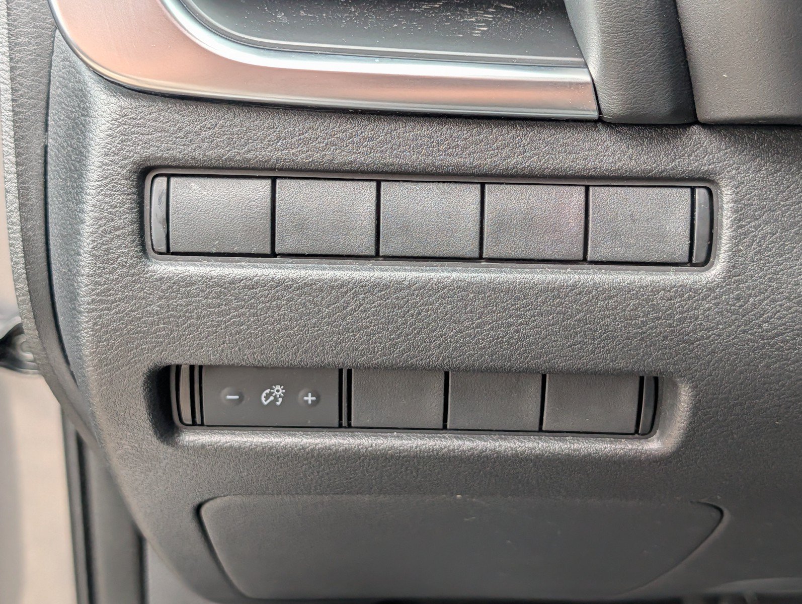 Used 2021 Nissan Rogue S AWD/4WD image 14