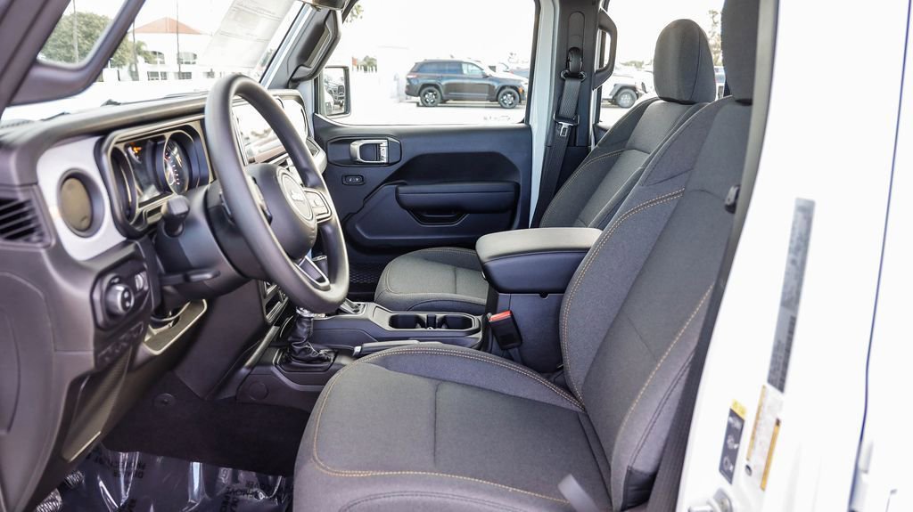 New 2026 Jeep Gladiator Sport AWD/4WD image 19