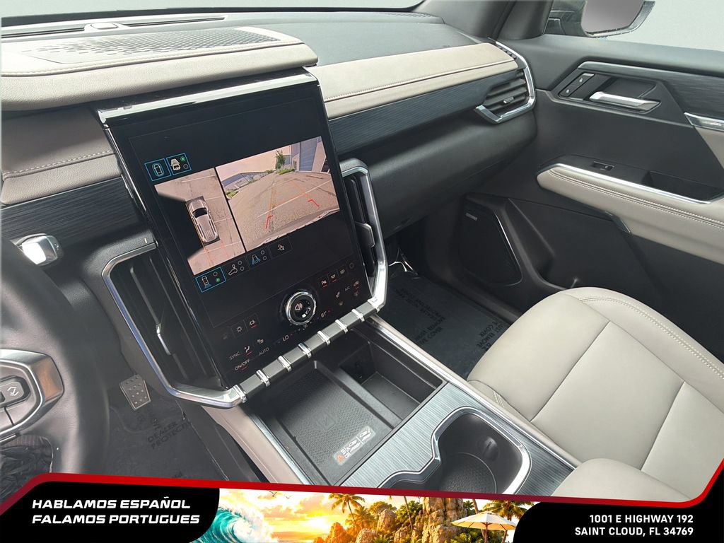 Certified 2026 GMC Acadia Elevation w/ Elevation Premium Package FWD image 19