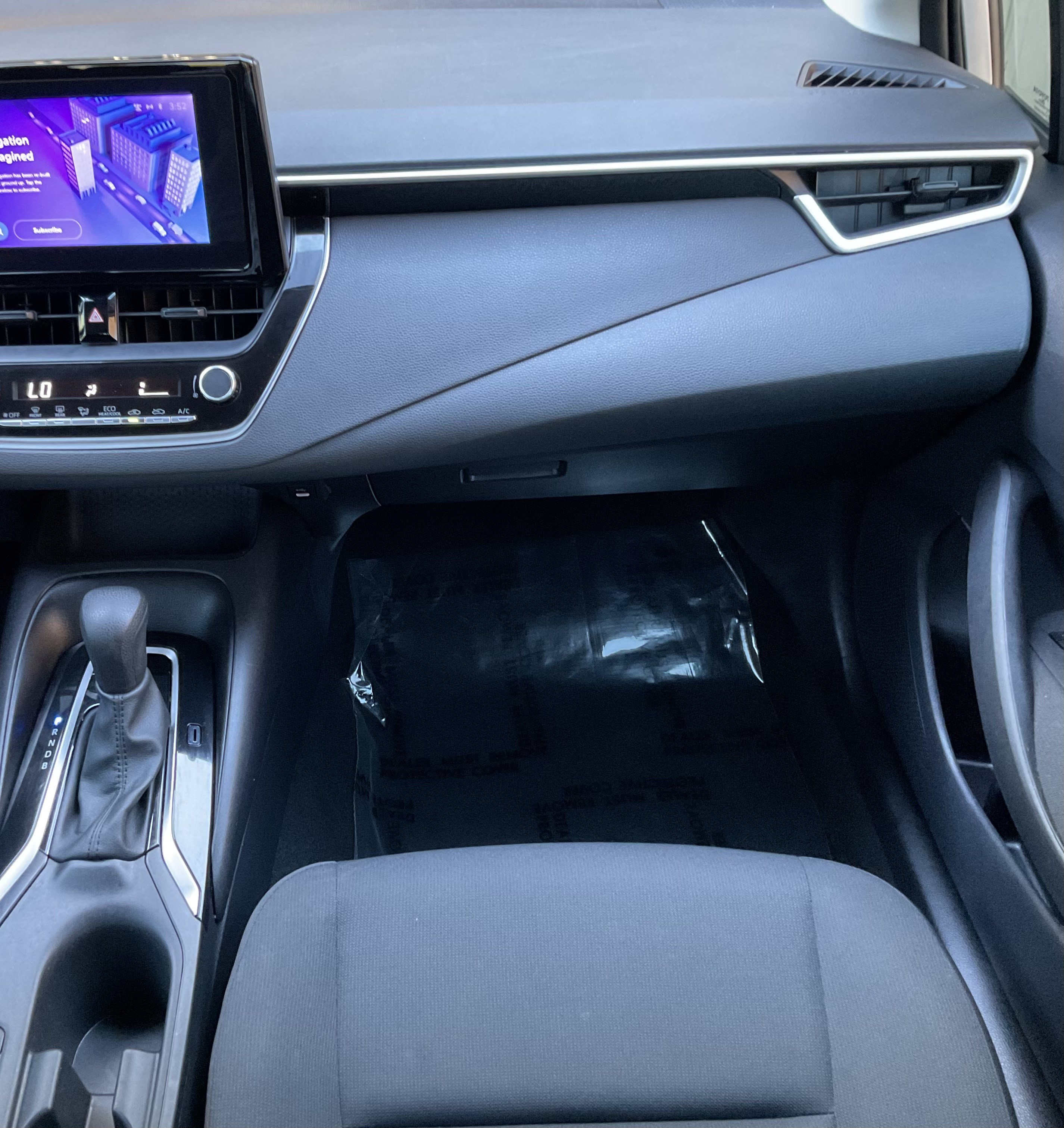 Used 2025 Toyota Corolla LE FWD image 20