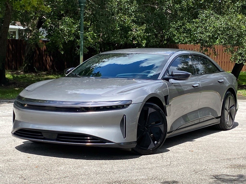 Used 2024 Lucid Air Pure RWD image 2