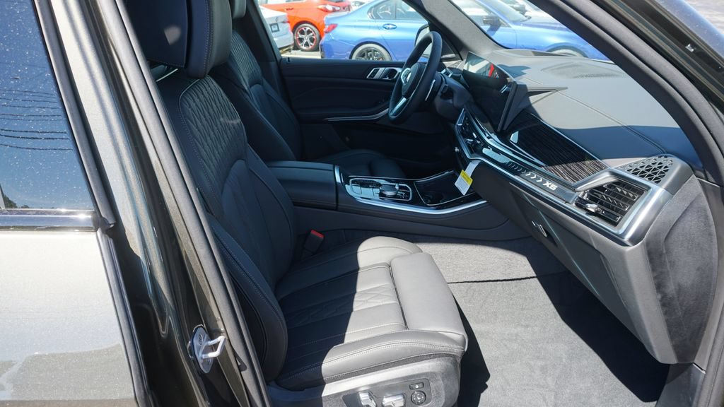 New 2026 BMW X5 xDrive40i w/ M Sport Package AWD/4WD image 12