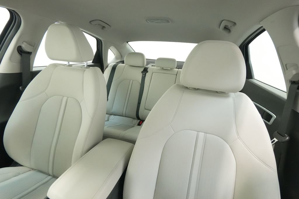 Used 2023 Hyundai Sonata SEL image 14