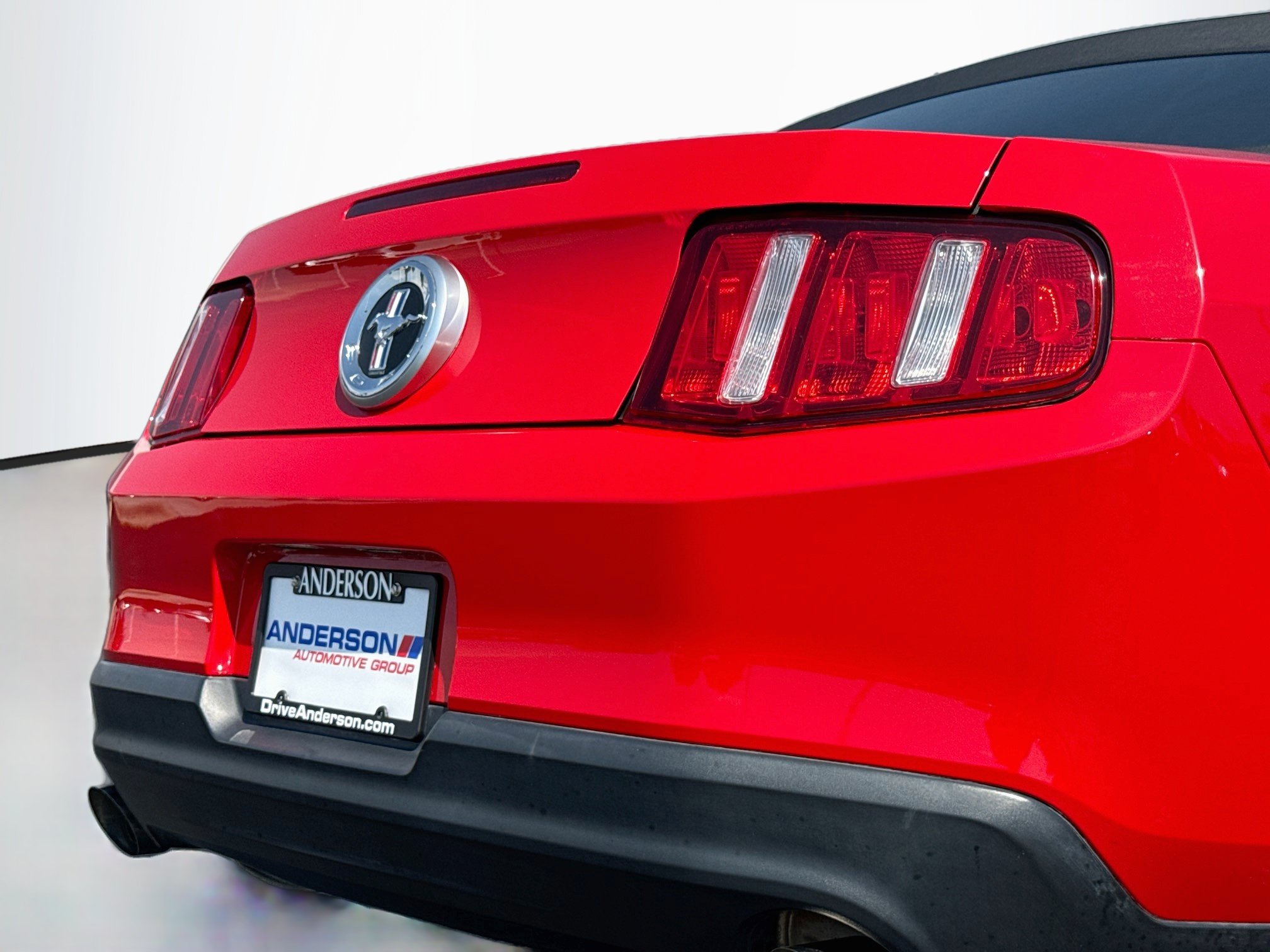 Used 2012 Ford Mustang Convertible RWD image 6