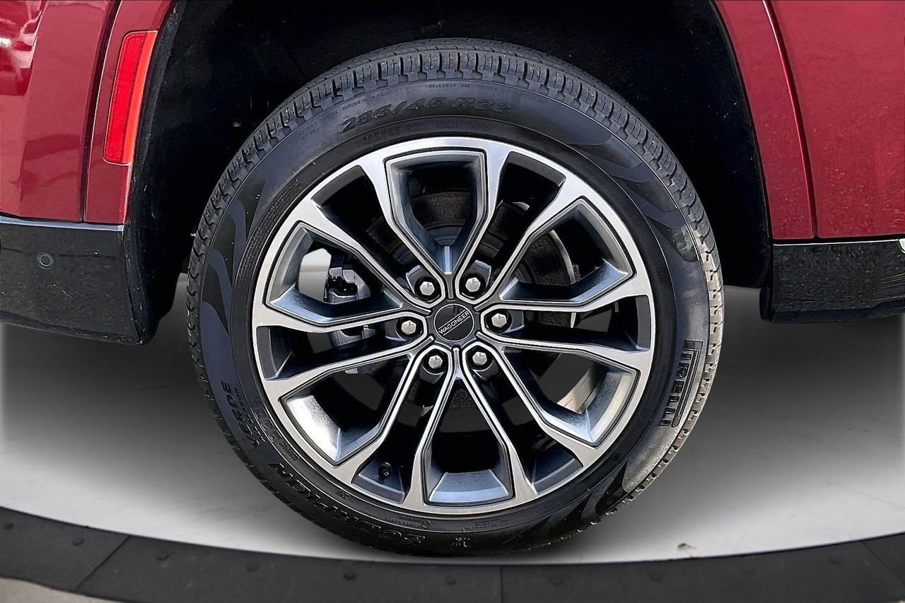 Used 2024 Jeep Grand Wagoneer Series III w/ HD Trailer Tow Package image 39